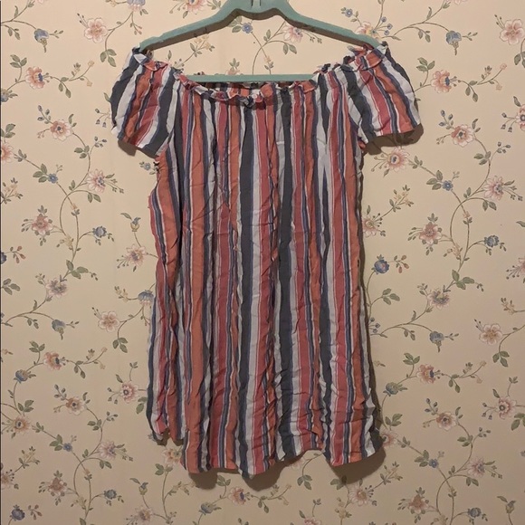 Flowy Off Shoulder Dress - Picture 1 of 3